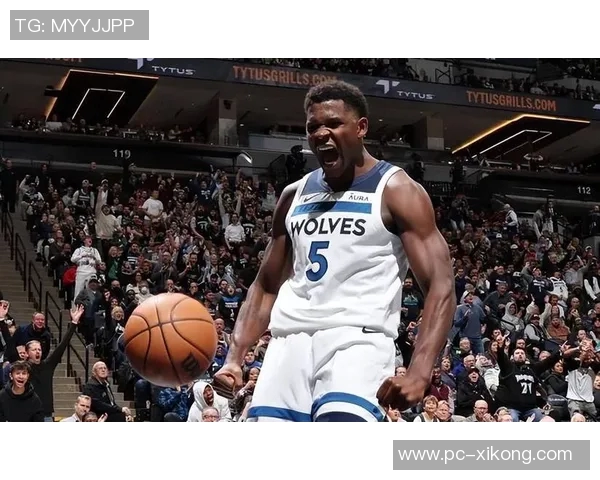 爱德华兹全场41分7篮板关键时刻连得5分助队逆转取胜