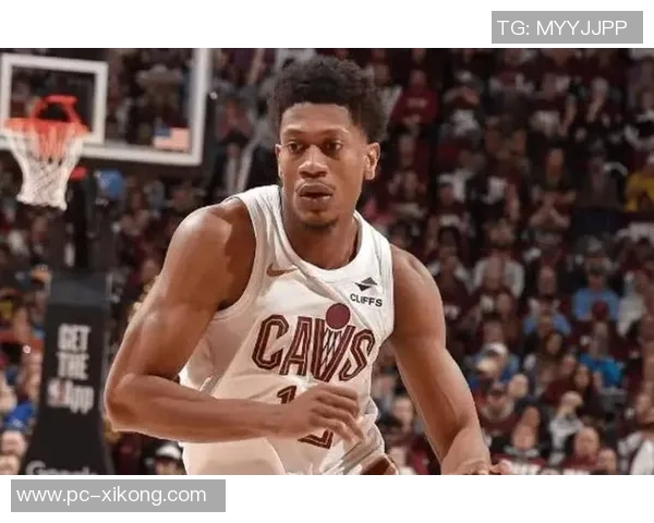 亨特表现出色第三节独得11分全场15投7中贡献19分三分球命中率高达375