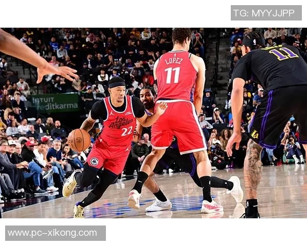 第三节进攻狂潮42-8乔丹米勒专注当下无暇他顾